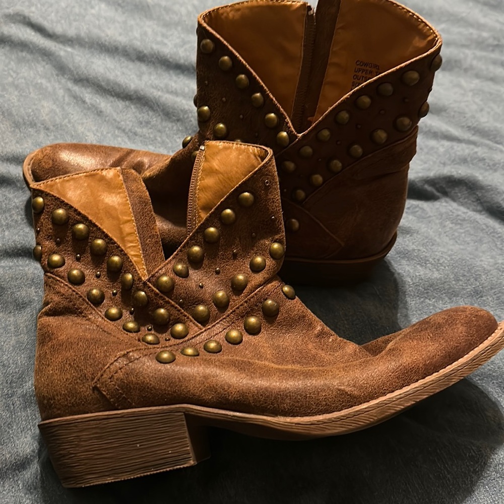 Coconuts By Matisse Booties - image 1